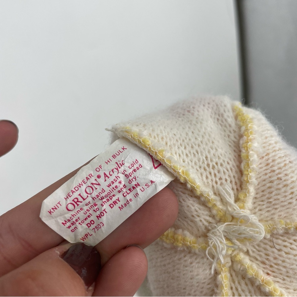 Strawberry Shortcake Vintage Winter Hat Knitted Pink Adult Orlon AGC 1981 Yellow - Picture 3 of 6